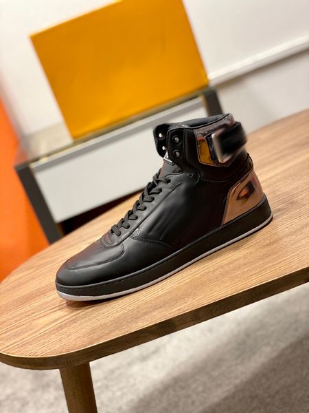 

2023 man sell classic snow mini boots warm boots fashion men platform boot ultra matte fur suede wool blend comfort winter designer ankle bo, Black