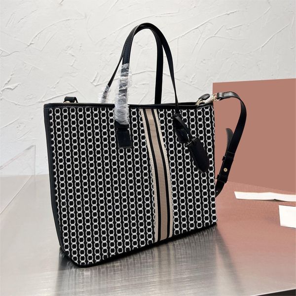 

luxury designer messenger bags chain hasp crossbody letter lady summer casual cool great evening shopping totes women coin purse wallets pop