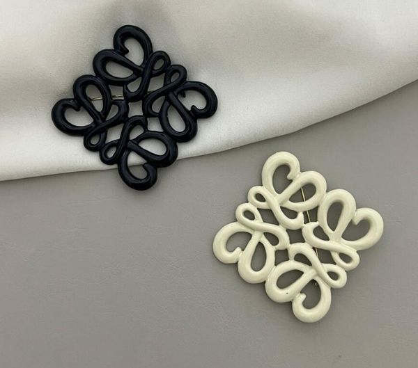 

multi - color brooch upscale classic geometric hollow out niche suit accessories women, Gray