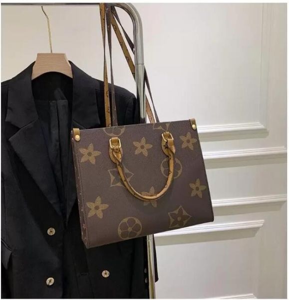 

2023 designers handbag luxurys bags handbags ladies chain shoulder bag patent leather diamond evening cross body l8221