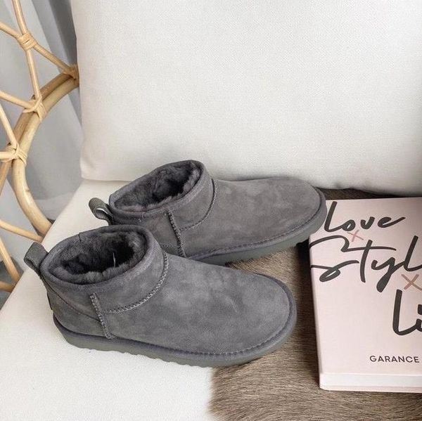 

aus classical designer winter new popular u5854 snow boots short miniwomen boots keep warm boot man womens plush casual bootss sheepskin sue, Black