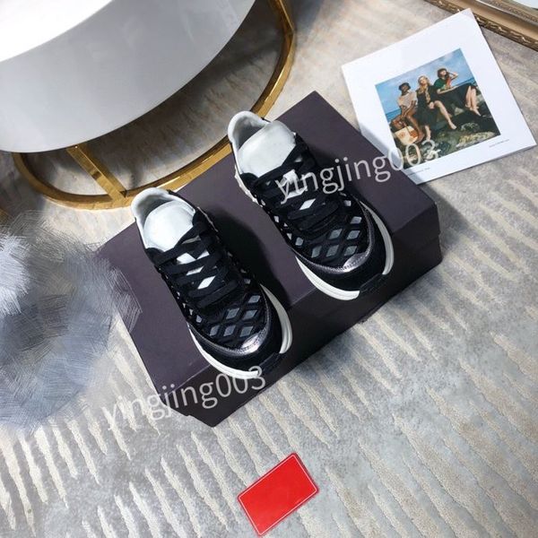 

2023 designer snow boots australia fashion ankle booties 35-45 classic men women shoes sneaker grey black brown bootes warm fur lining sneak