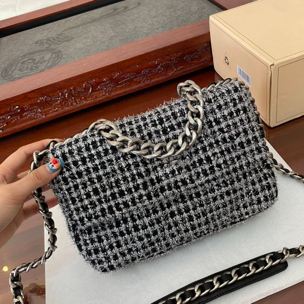 

womens designer 19 series tweed quilted bags gold/silver metal hardware crossbody shoulder large capacity with back pouch outdoor sacoche ha