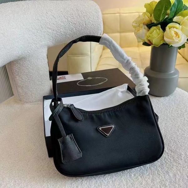 

clutch bags genuine leather shoulder bag women card holder zipper wristband travel case purse wallet luxurys messenger crossbody bag totes h