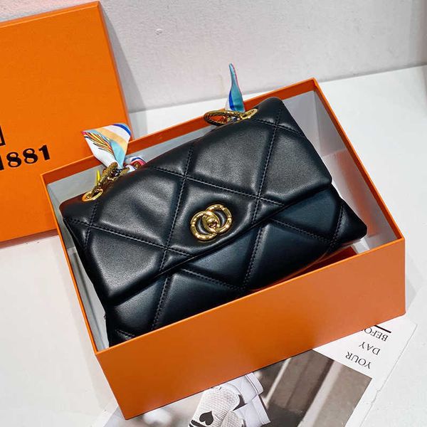 

stores wholesale design bags low prices girl 2023 new online red live large lattice handheld heavy chain silk scarf fashion rhombic cross bo
