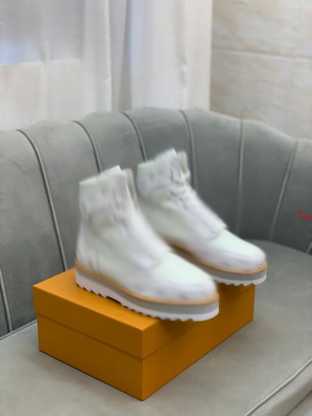 

2023 man latest luxurys designer boots men black autumn and winter boots fashion cowhide sheepskin lining anti slip wear resistant 39-45 -n1
