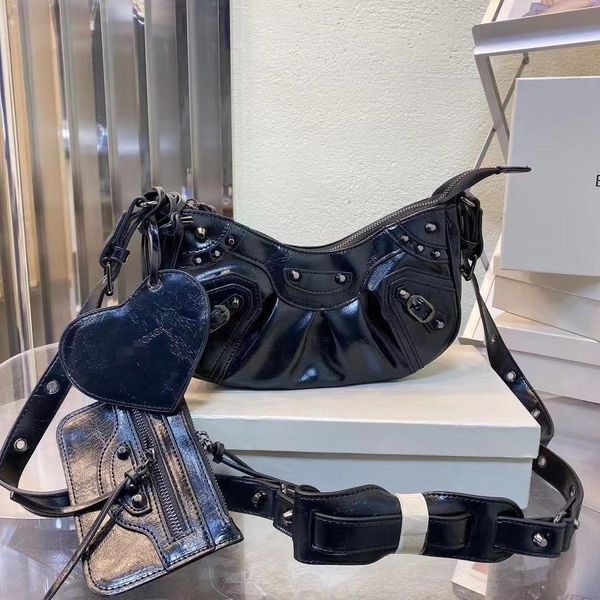 

classic rivet shoulder bags half crescent armpit satchel locomotive motorcycle bag retro rock vintage handbags purse small size bale bags mu