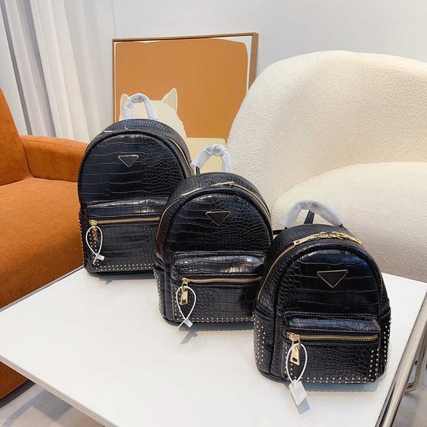 

designer backpacks men luxury backpack purse women leather back pack fashion crocodile pattern bookbags shoulder bags handbags 221121