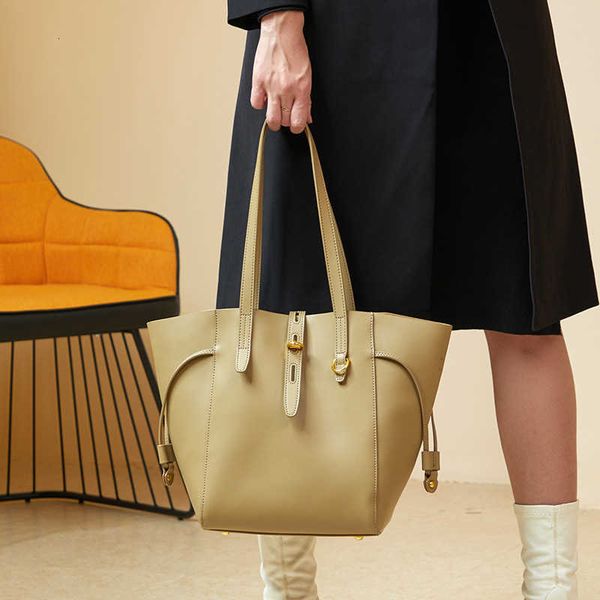 

designer bag fashion women single large capacity shoulder commuter all-match tote teenage bag girl lady daily using split leather handbag