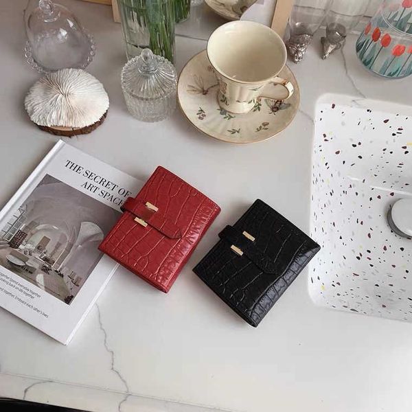 

brand designer wallet 2023 new short purse alligator print mini exquisite driver's license leather purse factory direct sale, Red;black