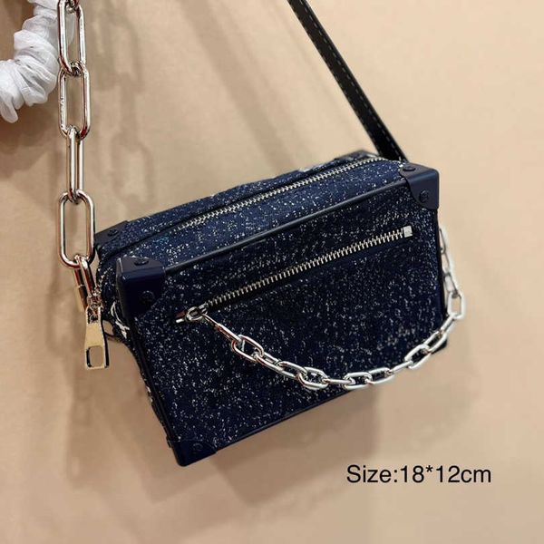

designers luxury famous shoulder bags lvity wallets mini soft trunk letter chains canvas cowboy zipper flowers satchel lvity handbags fold o