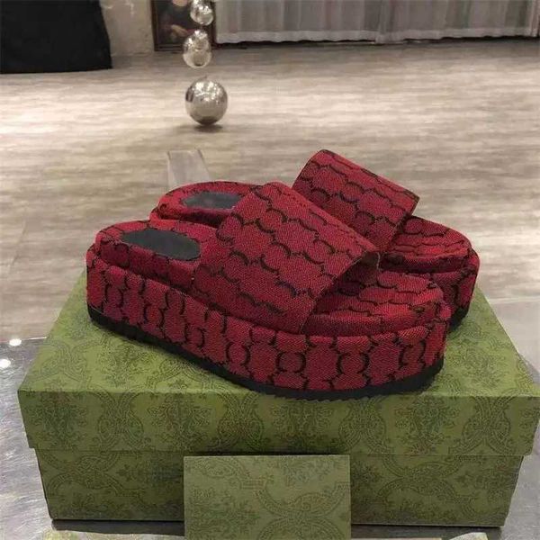 

designer womens sandals mens slippers 2022 flip flops women dress shoes summer slide luxury flat thick bottom printed jelly rub, Black