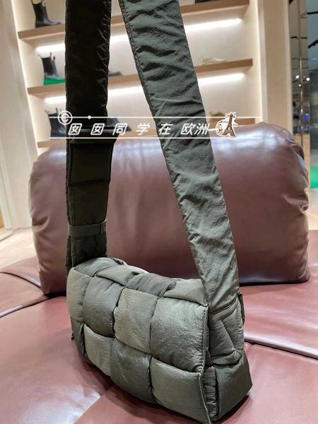 

designer bags luxury bottegas bag venetas handbag cassette woven nylon men's bag crossbody small black pillow original quality fashion