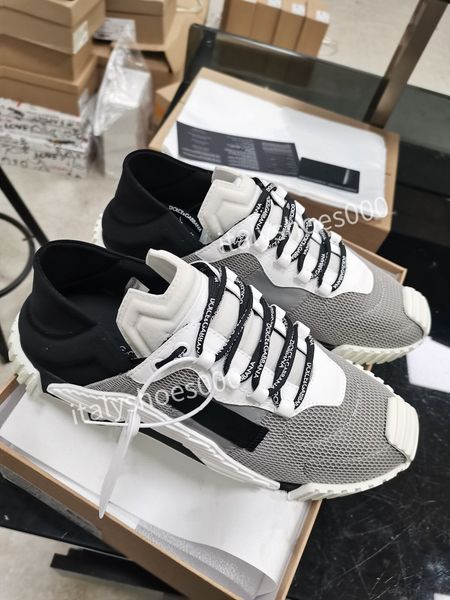 

2023 dress shoes autumn and winter new fashion british style single shoes velvet lace up versatile square round head small leather shoes bn2, Black