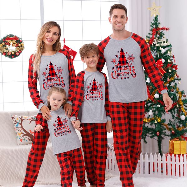 

family matching outfits xmas look mother father kids santa tree printed 2 pieces sleepwear christmas gift for pyjama 221121, Blue