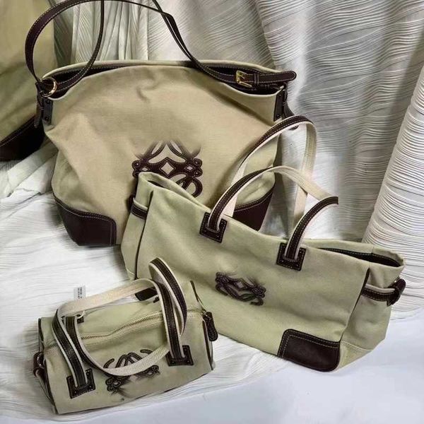 

luo jia's new french lazy minority middle ancient one shoulder large capacity women's bag bucket one shoulder tote bag