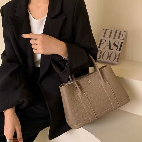 

original edition 2023 large capacity tote bag cowhide women's single shoulder s diagonal span simple garden hand shopping bucket small6