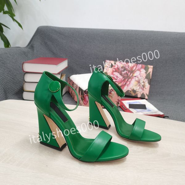 

2022 fashion women dress shoes silk thick heels platform luxury rhinestone designer lady wedding pumps bn210305, Black