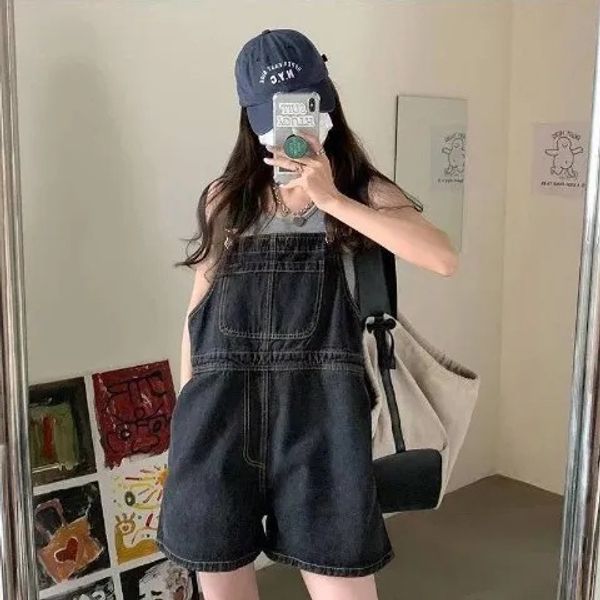

Trendy women' trousers and capris denim suspenders New summer loose tight shorts Fashionable age reduction, Silver