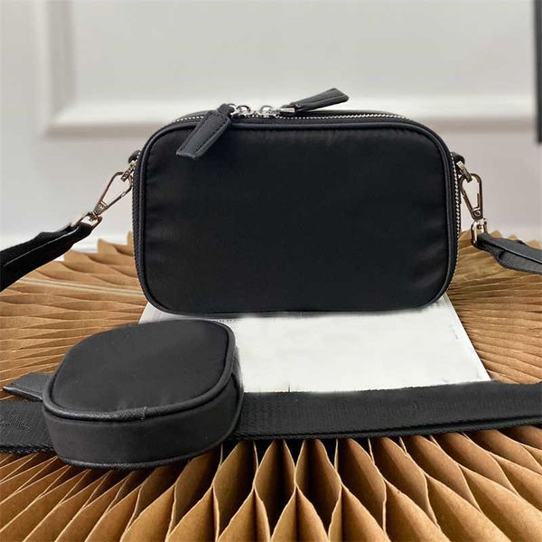 

pradity fashion cleo hobo bag 2023 mens saffiano re nylon 2 pieces bags black messenger bag designer man leather shoulder bag crossbody purs