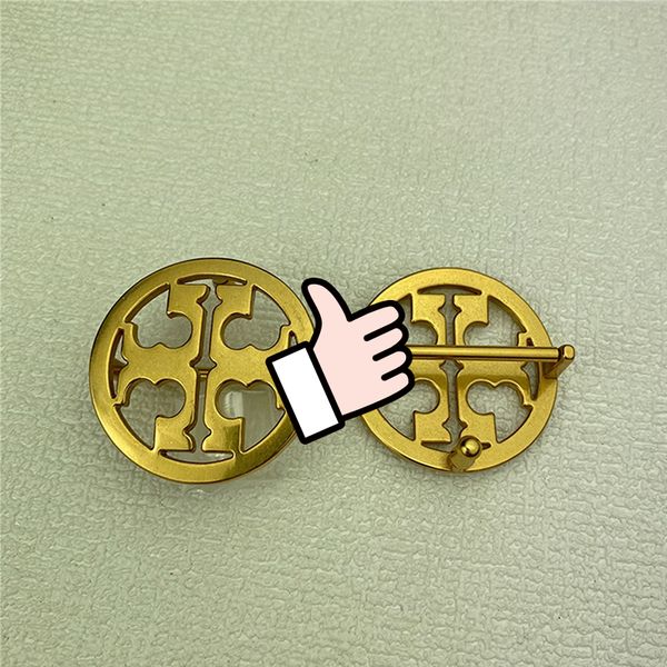 

women classic charm stud earring fashion gold eardrop vintage hollow letter earrings personality party jewelry with box package gift for wom, Golden