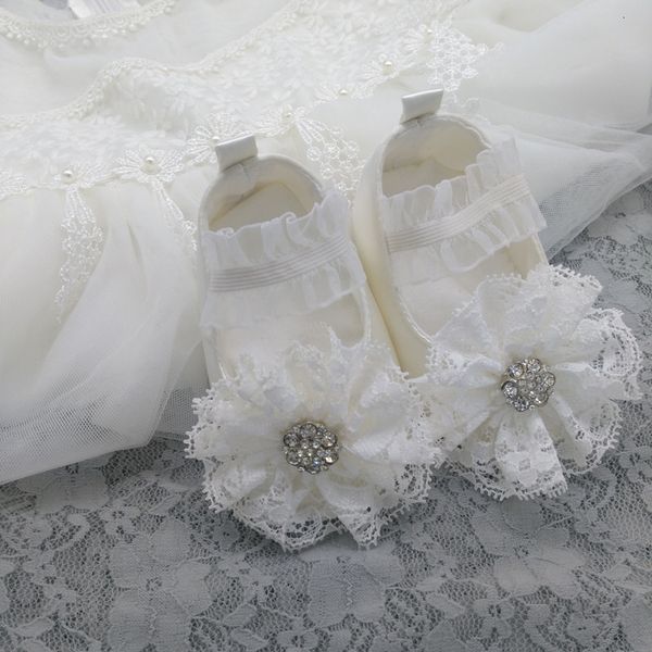 

first walkers summer born princess baby girls 100days/full month/1st birthday christening white soft soled flower handmade walker 221122