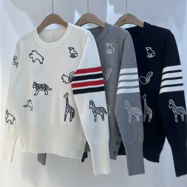 

autumn new college style bar jacquard knitted women, Black;brown