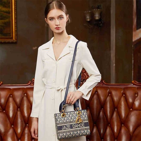 

purses bag versatile messenger new trendy small portable red foreign style advanced one shoulder women's fashion