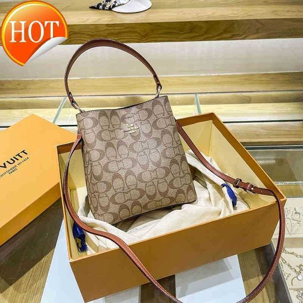 

designer luxury women bag coch handbag fashion inclined shoulder bags cc versatile purses cochs totes large capacity saddle coal wallet 7a q