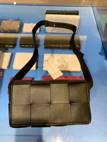 

designer bags luxury bottegas bag venetas handbag mini waistpack one shoulder crossbody chest bag woven small square original quality rqhu