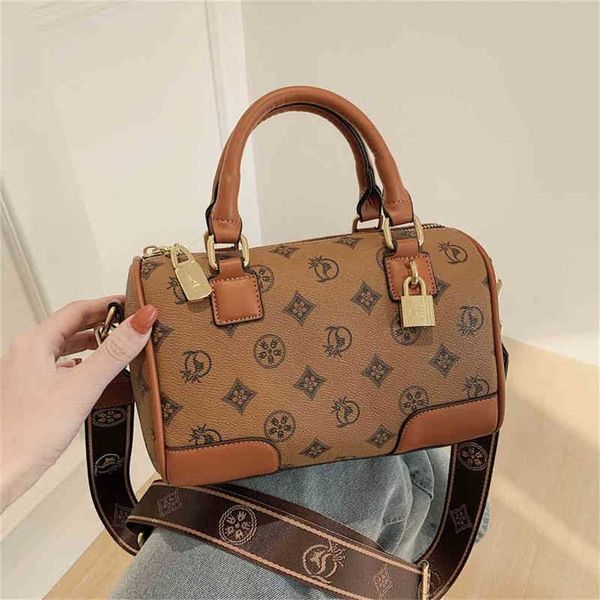 

bag women's winter new portable boston pillow versatile high-capacity sling shoulder messenger bag trend handbags design deals