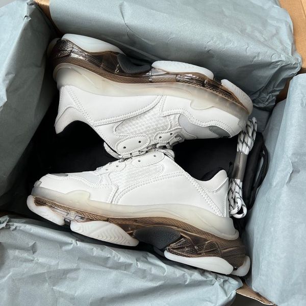 

designer womens men triple s sneaker platform shoes luxury clear sole in black white red grey pink green blue orange oreo athleisure