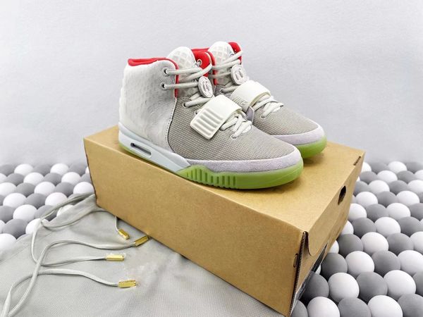 

2023 authentic basketball shoes boots 2 ii solar nrg red october net tan zen grey glow in the dark men women sports sneakers with original b, Black