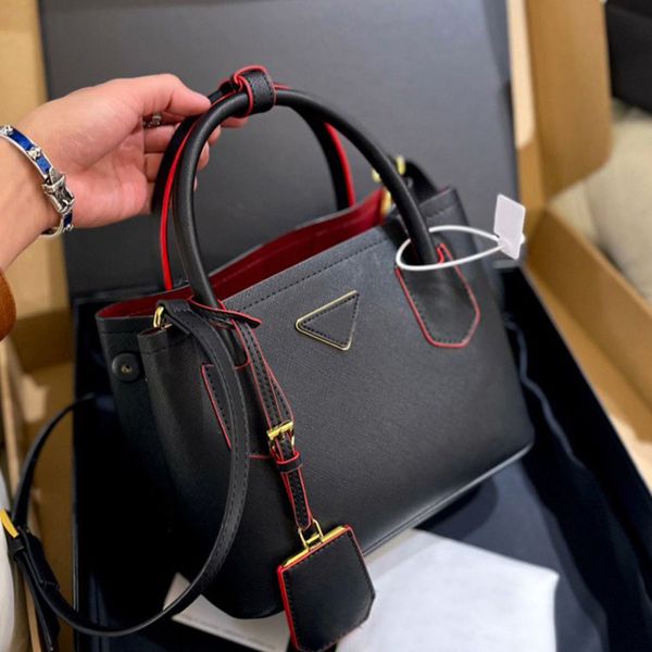

luxurys designers bags women totes shoulder bag leather alphabet design large capacity messenger bags classic style handbag lady handbags