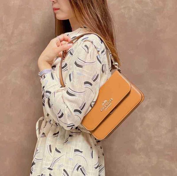 

designers luxury 7a bags cochs purse handbag crossbody wallet for womens multicolour fashion lnclined shoulder bag versatile cc totes large