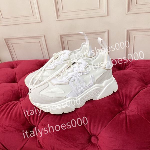 

2023 men designer loafers rivets low studed casual shoes designers shoe mens women fashion sneakers trainers hc210403, Black