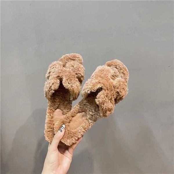 

sandal slipper ot her oran dsigner ins shoes furry slippers super bear designer winter emma teddy fur women's soes wit versatile flats