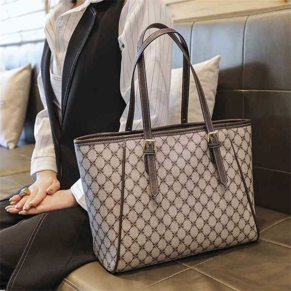 

bag woman new minority one shoulder high-grade printing portable autumn and winter tot armpit bag woman