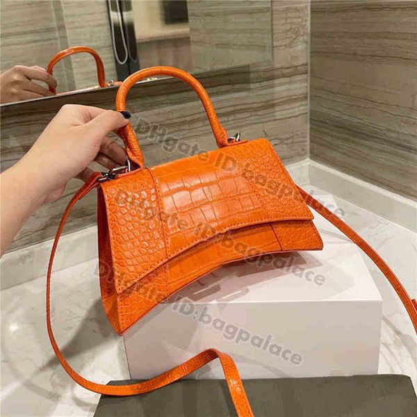 

designer luxury womens bag balencigas handbag b-shaped paris single shoulder messenger fashion square gift shoulder oblique span versatile h