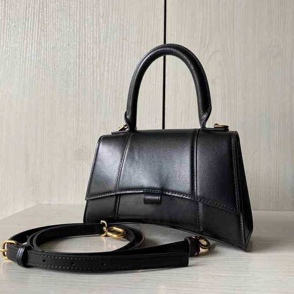 

designer luxury womens bag balencigas handbag b-shaped paris single shoulder messenger fashion square gift shoulder oblique span versatile h