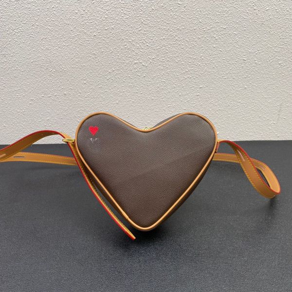 

luxury designer tote bag fashion presbyopia love bags classic lady handbag bb restoring crossbody shoulder bags women purse leather hardware, Black;red