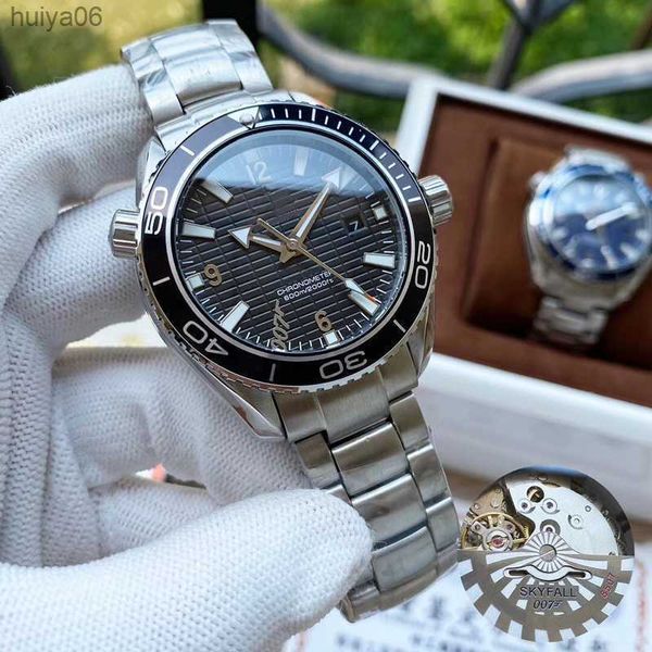 

new mens automatic mechanical watch diver sky 007 limited edition stainless steel red black blue bezel wristwatches transparent back man hui, Slivery;brown