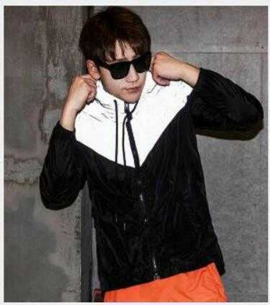 

new fashion men jacket casual hiphop windbreaker 3m reflective jacket tide brand men and women lovers sport coat hooded fluorescent clothing, Black;brown