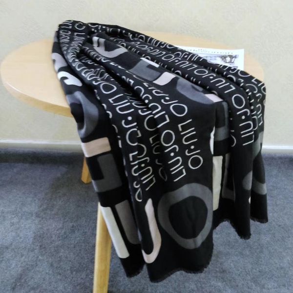 

scarves wholesale the fashion brand womens wear highquality scarf autumn a variety of styles 221123, Blue;gray