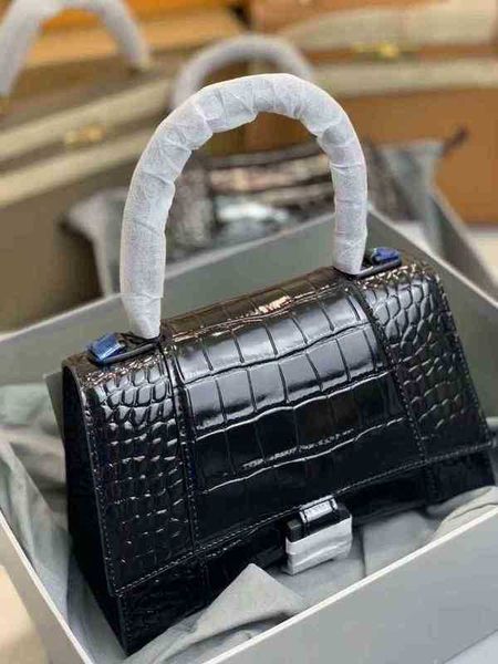 

designer luxury womens bag balencigas handbag b-shaped paris single shoulder messenger fashion square gift shoulder oblique span versatile h