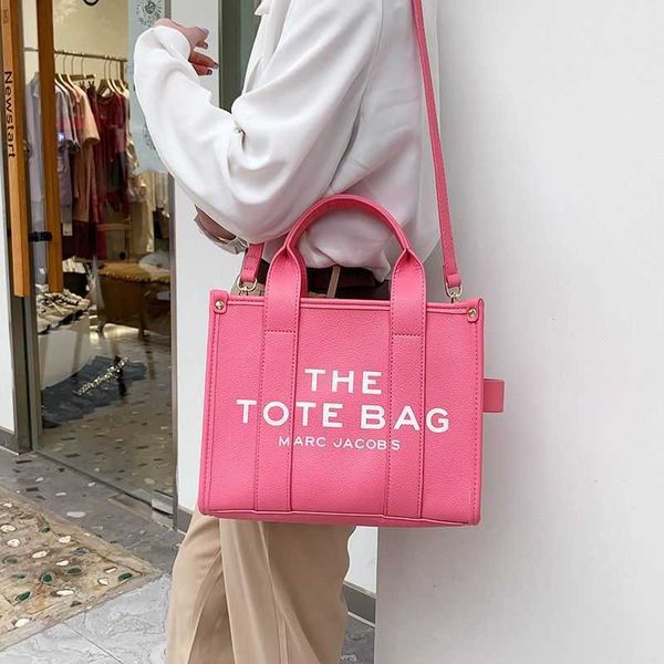 

designer luxury fashion marc the tote bag leather versatile women small bags vintage marcjacobs handbags multicolour wallet 7a zhouzhoubao12