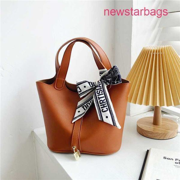 

designer herme picotin lock bag bags handbag online store 2022 new women's portable cabe basket fashion versatile bucket silk scar