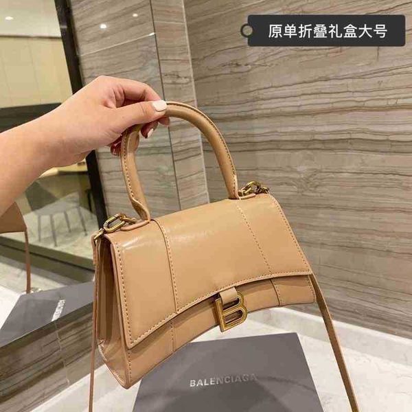 

designer luxury womens bag balencigas handbag b-shaped paris single shoulder messenger fashion square gift shoulder oblique span versatile h