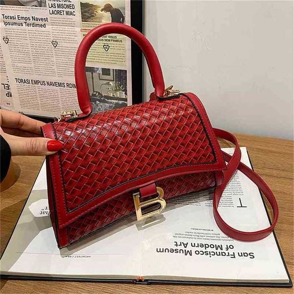 

purse black friday spring and summer new bag women's urban elegant woven texture small square sling one shoulder messenger bag