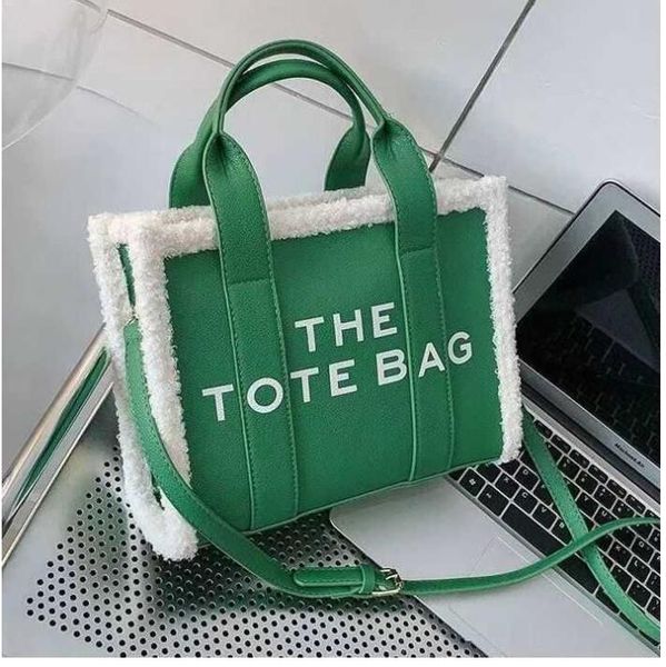 

2023 new tote bag lady famous designer cool practical large capacity plain cross body shoulder handbags women great coin purse lady totes sa